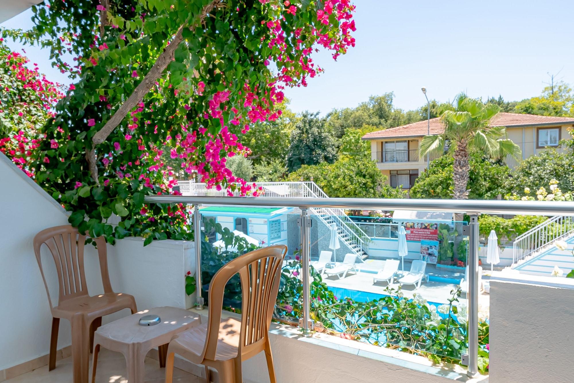 Otel Sunberk Side